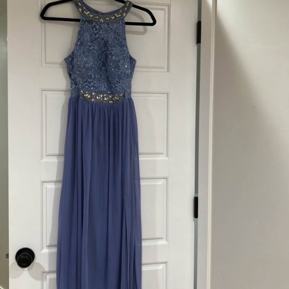Elegant Blue Lace Evening Gown